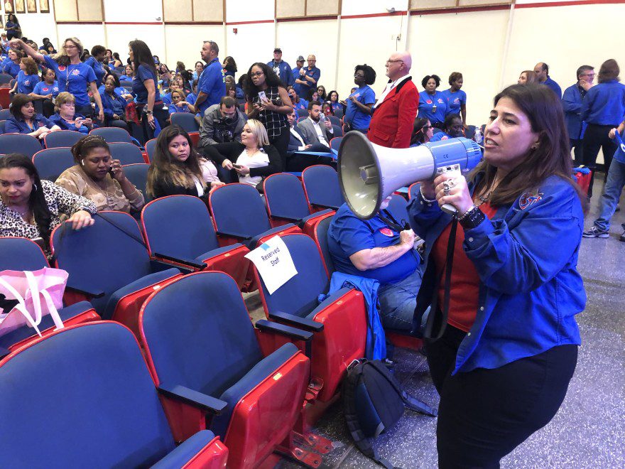 Broward Teachers Union (BTU) president Anna Fusco addressing a crowd prior to the pandemic.